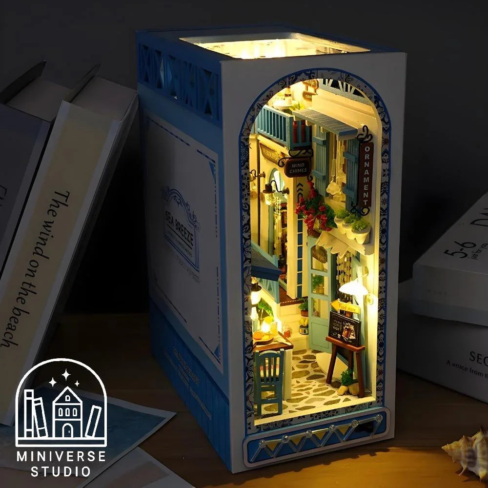 Book Nook Kit DIY Reino de brisa marina | Miniatura Mediterránea - Miniverse Studio