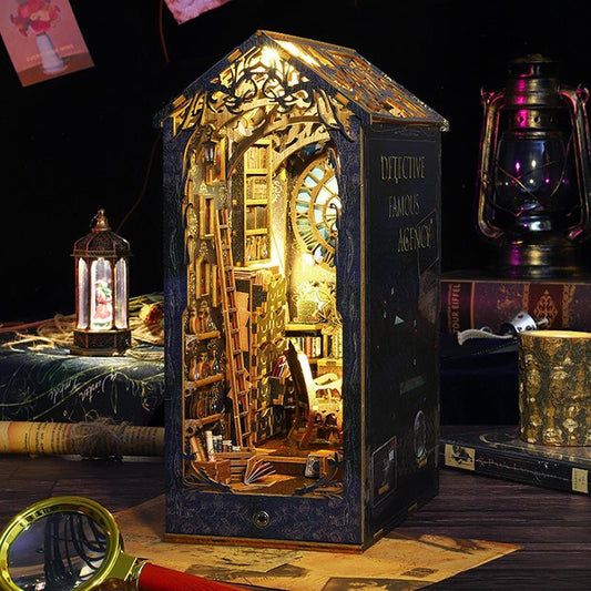 Book Nook DIY – SL07 Agencia de Detectives – Diorama con Muebles, Luces y Manual en Inglés - Miniverse Studio